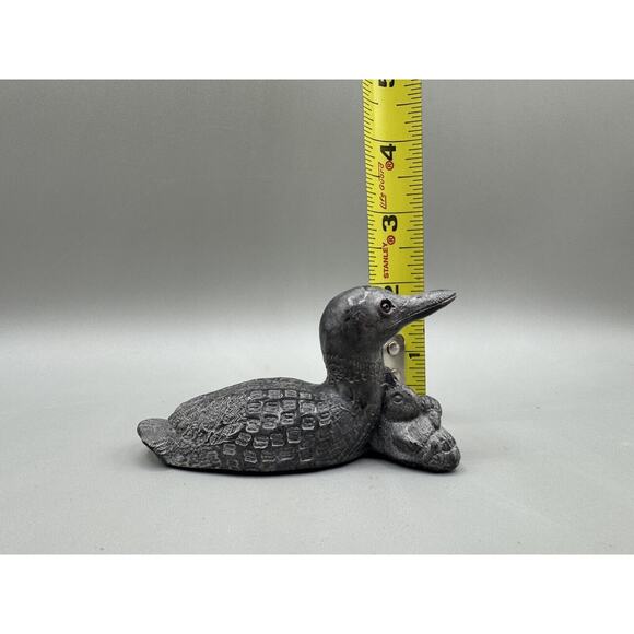 Hand Made in Canada " A Wolf Original " Soapstone Loon And Chick Figurine - Picture 9 of 12